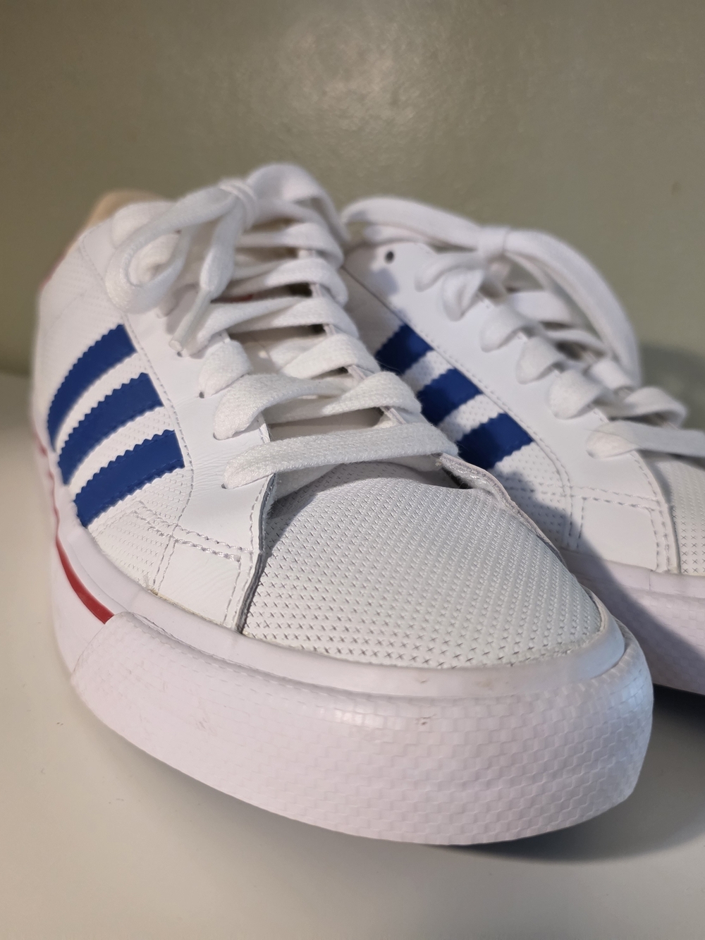 adidas White Sneakers with Blue Stripes Never Worn (No Box Or Tags)